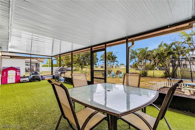 205 NW 14th ST, Cape Coral, FL 33993