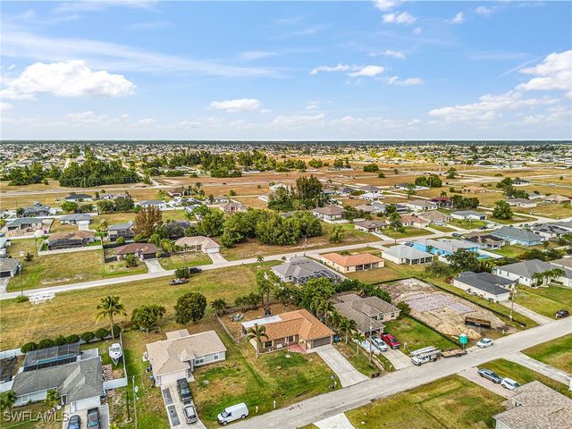 205 NW 14th ST, Cape Coral, FL 33993
