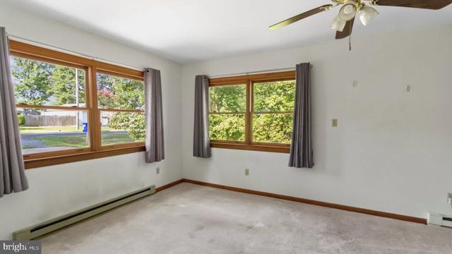 63 N CEDAR LN, Colonial Beach, VA 22443