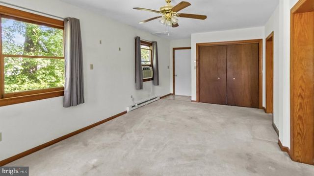 63 N CEDAR LN, Colonial Beach, VA 22443