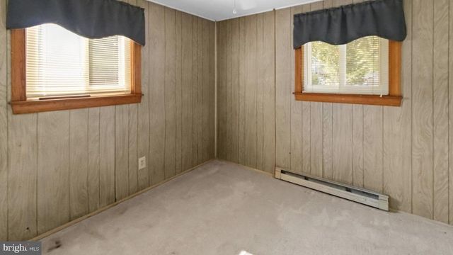 63 N CEDAR LN, Colonial Beach, VA 22443