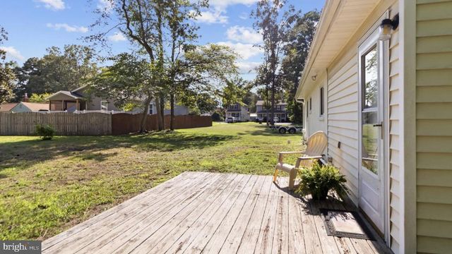 63 N CEDAR LN, Colonial Beach, VA 22443