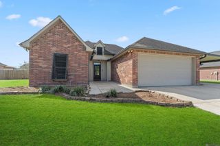 3731 Plantation Ridge Dr, Addis, LA 70710