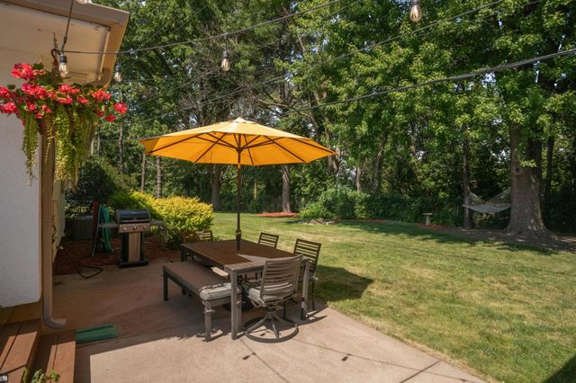 3407 Payne Avenue, Vadnais Heights, MN 55127