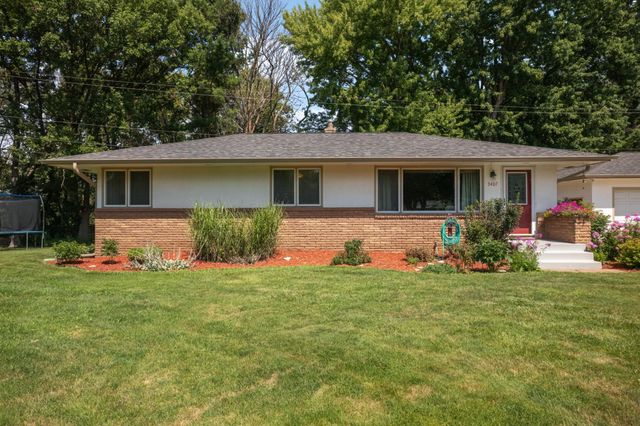3407 Payne Avenue, Vadnais Heights, MN 55127