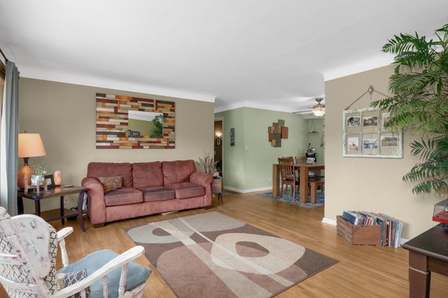 3407 Payne Avenue, Vadnais Heights, MN 55127