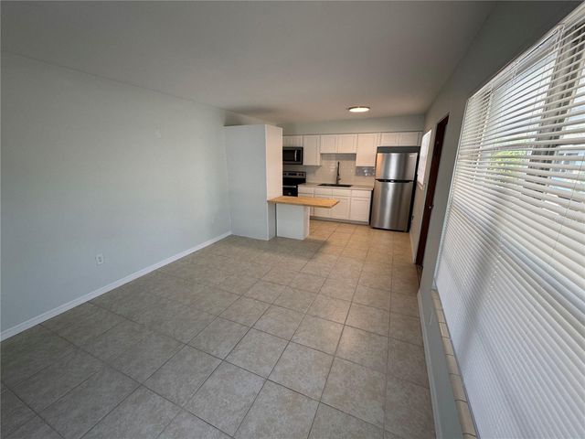 215 PARK BOULEVARD S A, Venice, FL 34285