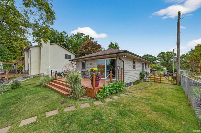 11571 Riverview Boulevard, Osceola, IN 46561