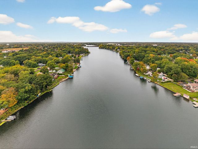 11571 Riverview Boulevard, Osceola, IN 46561