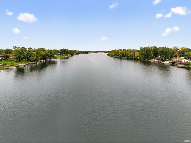 11571 Riverview Boulevard, Osceola, IN 46561