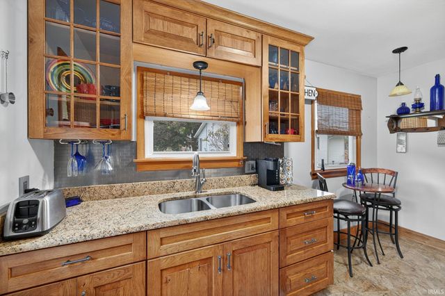 11571 Riverview Boulevard, Osceola, IN 46561