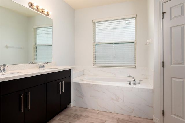 488 ROCKY GROVE LANE, Sanford, FL 32771
