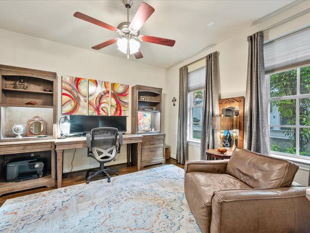 249 E 27th Street, Houston, TX 77008