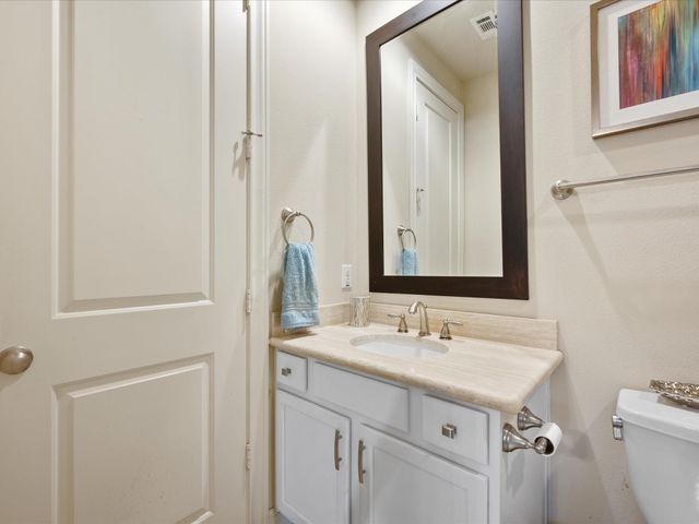 249 E 27th Street, Houston, TX 77008