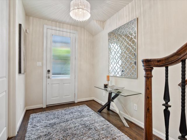 249 E 27th Street, Houston, TX 77008