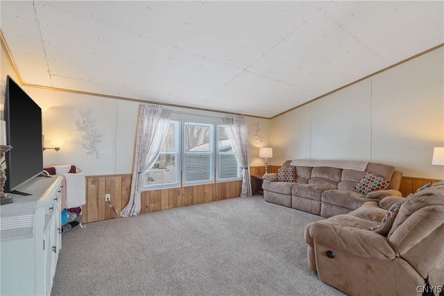 5975 East Pine Grove Road, Cicero, NY 13039