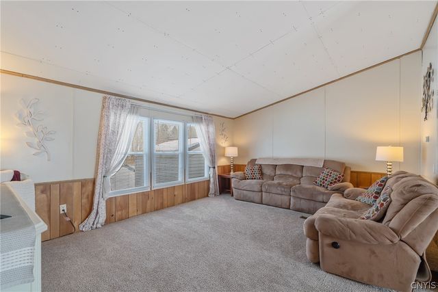 5975 East Pine Grove Road, Cicero, NY 13039