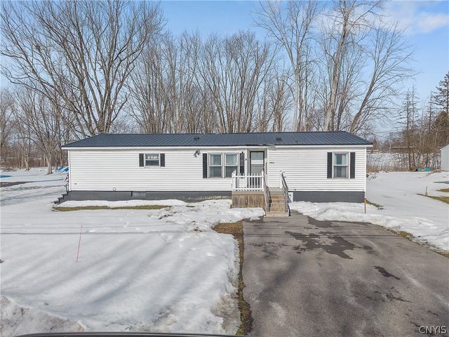 5975 East Pine Grove Road, Cicero, NY 13039