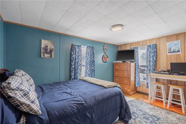 5975 East Pine Grove Road, Cicero, NY 13039