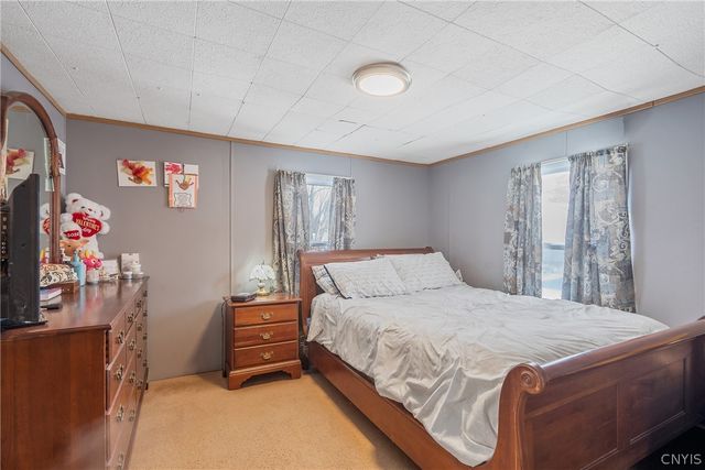 5975 East Pine Grove Road, Cicero, NY 13039