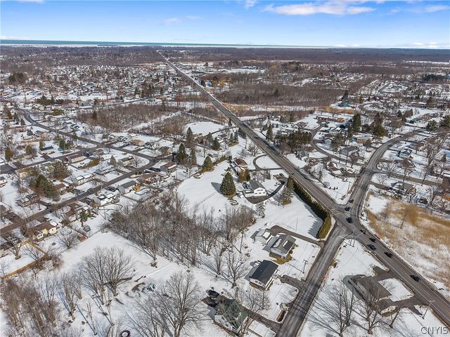 5975 East Pine Grove Road, Cicero, NY 13039