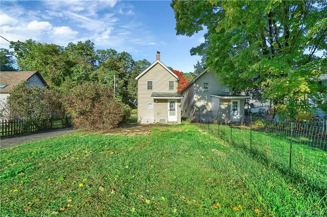 28 Spring st Street, Tuxedo Park, NY 10975