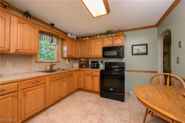 4457 Emma Place NW, Canton, OH 44708