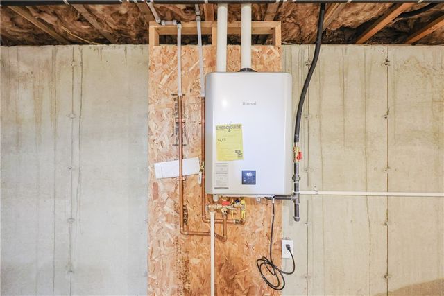 278 Freedom Trail Drive, Portsmouth, RI 02871