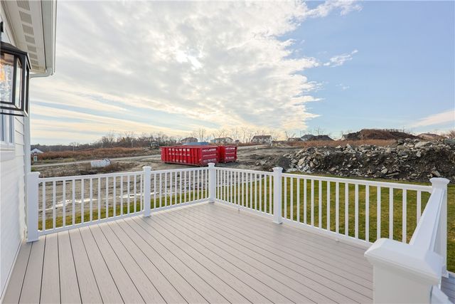 278 Freedom Trail Drive, Portsmouth, RI 02871