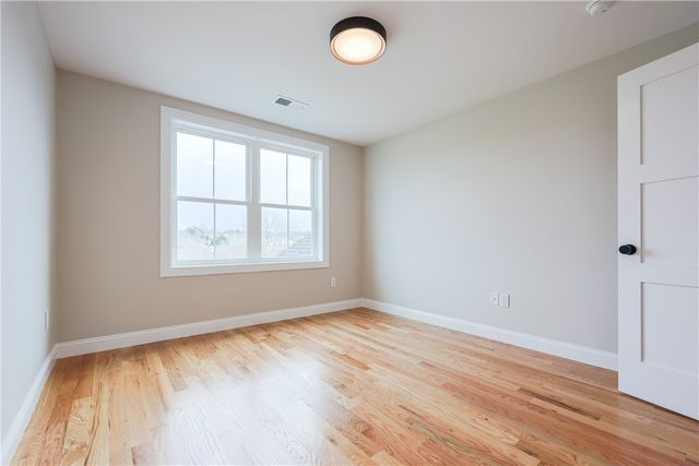 278 Freedom Trail Drive, Portsmouth, RI 02871