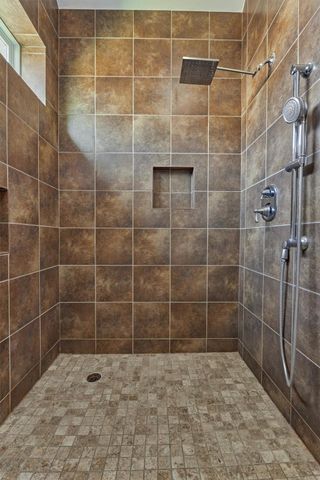 10022 Elkwood Glen Lane, Tomball, TX 77375