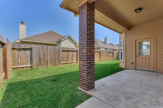 10022 Elkwood Glen Lane, Tomball, TX 77375