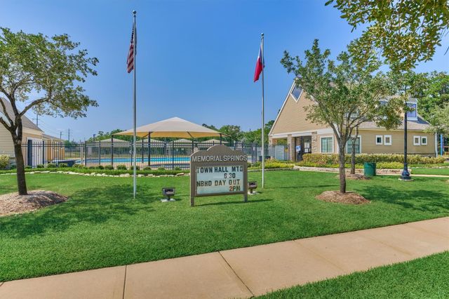 10022 Elkwood Glen Lane, Tomball, TX 77375