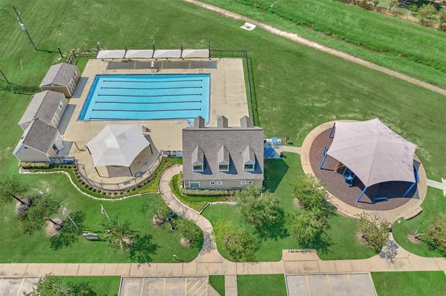 10022 Elkwood Glen Lane, Tomball, TX 77375