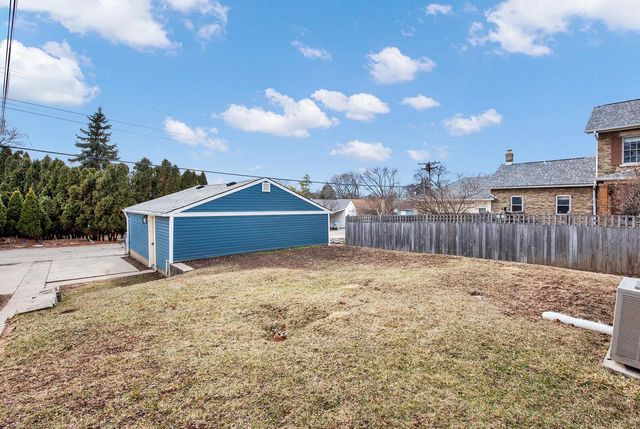 8441 W Lisbon AVENUE, Milwaukee, WI 53222