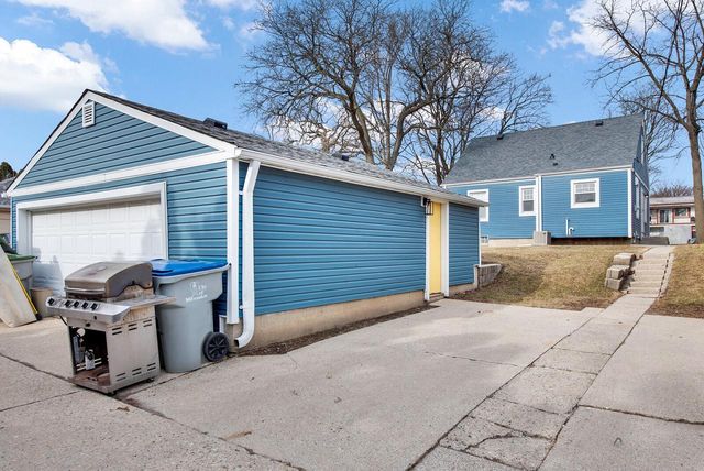 8441 W Lisbon AVENUE, Milwaukee, WI 53222