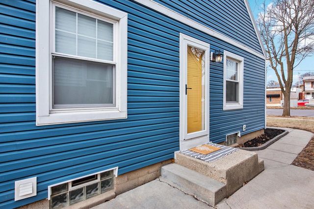 8441 W Lisbon AVENUE, Milwaukee, WI 53222