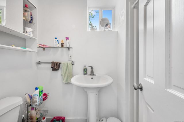 20 Nash Street, New Haven, CT 06511