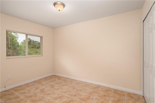 546 Sherwood AVE S, Lehigh Acres, FL 33974