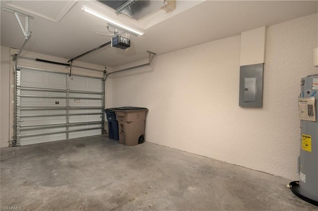 546 Sherwood AVE S, Lehigh Acres, FL 33974