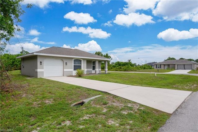 546 Sherwood AVE S, Lehigh Acres, FL 33974