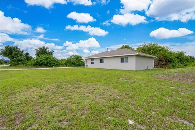 546 Sherwood AVE S, Lehigh Acres, FL 33974