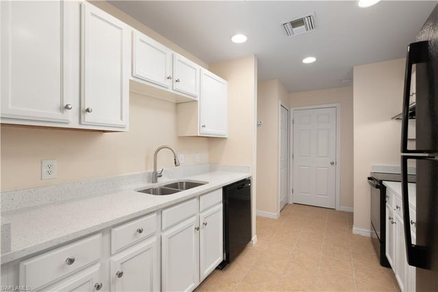 546 Sherwood AVE S, Lehigh Acres, FL 33974
