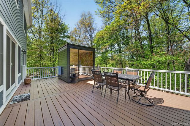 2 White Horse Road, Middletown, NY 10940