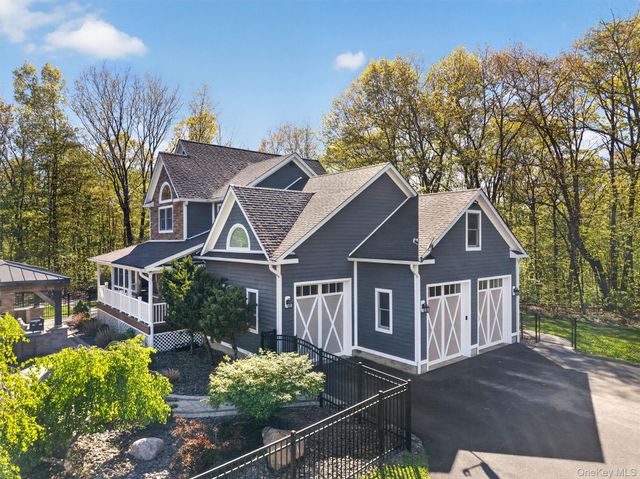 2 White Horse Road, Middletown, NY 10940
