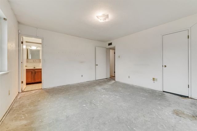 5104 Aztec Drive, The Colony, TX 75056