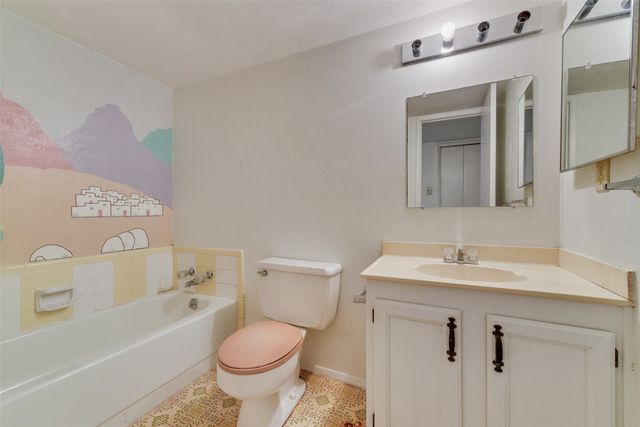 5104 Aztec Drive, The Colony, TX 75056