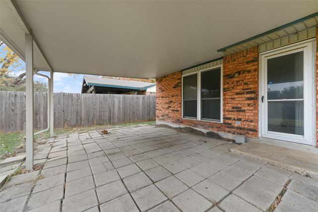 5104 Aztec Drive, The Colony, TX 75056