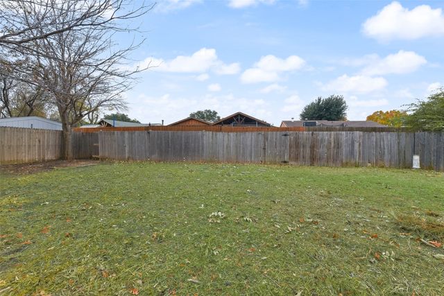 5104 Aztec Drive, The Colony, TX 75056