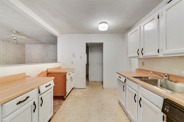 5104 Aztec Drive, The Colony, TX 75056